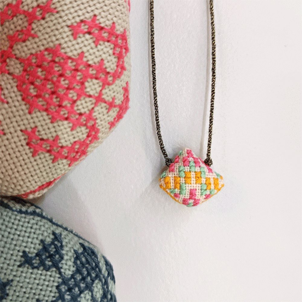 Κοντά Κολιέ Συλλογή Σύρος